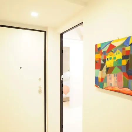 Magazzini Michelangelo 4 *