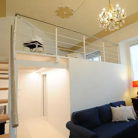 Magazzini Michelangelo 4 *