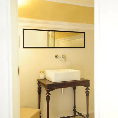 Magazzini Michelangelo 4 * Turin